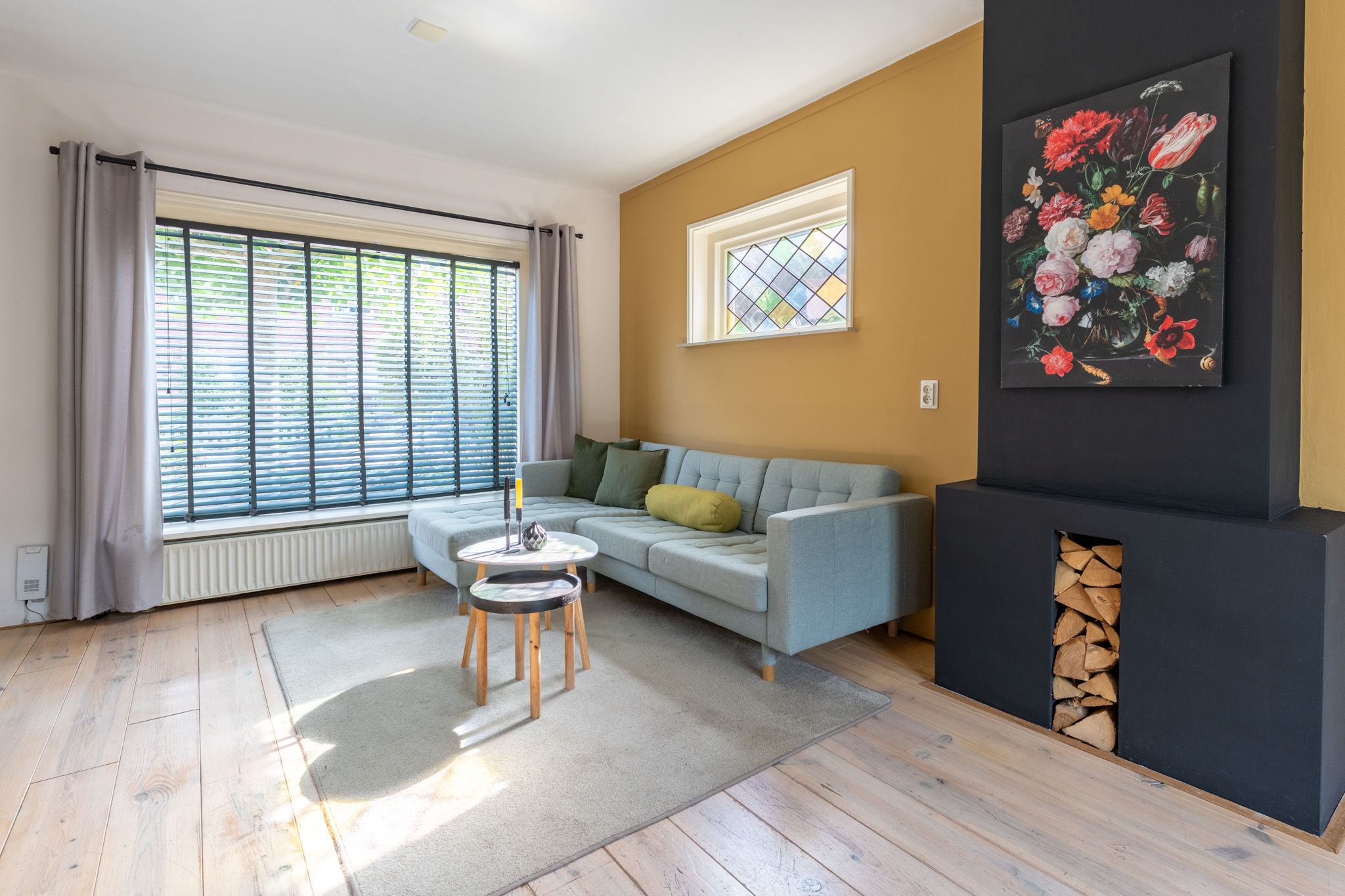 Photo 12 of Johan van Oldenbarneveltstraat 1