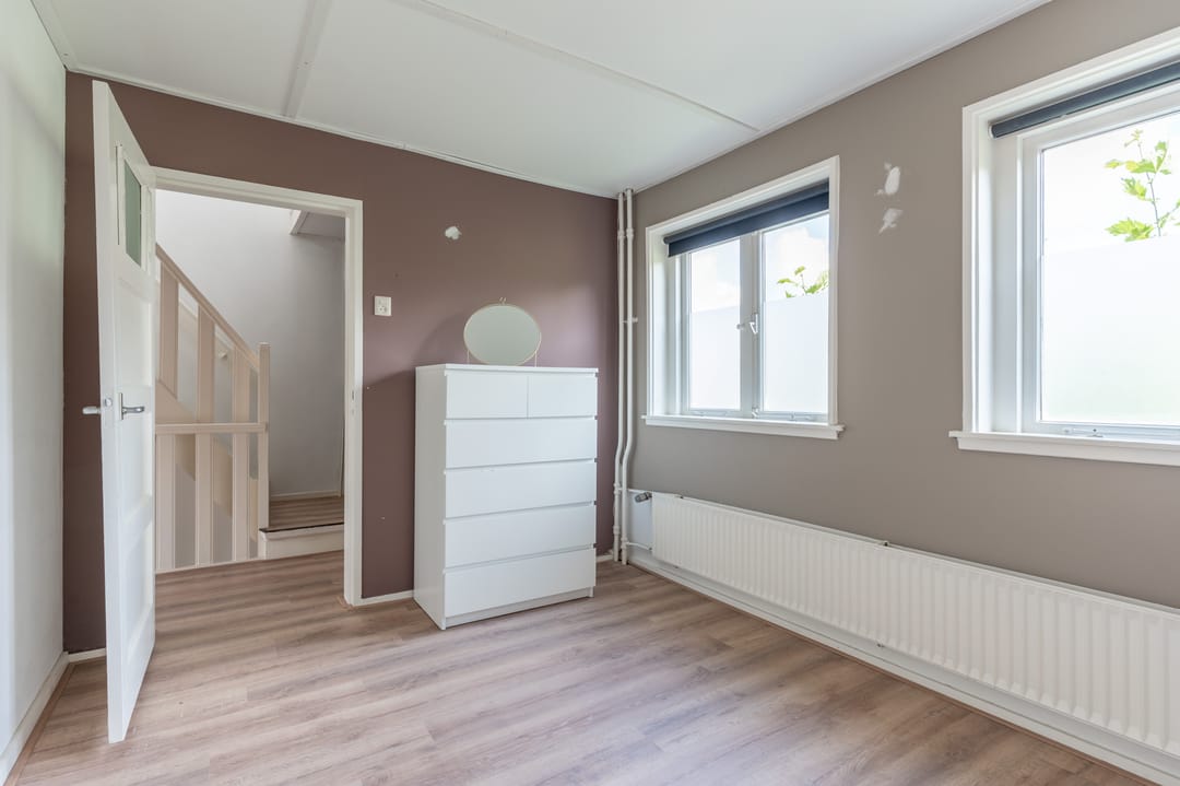 Photo 31 of Johan van Oldenbarneveltstraat 1
