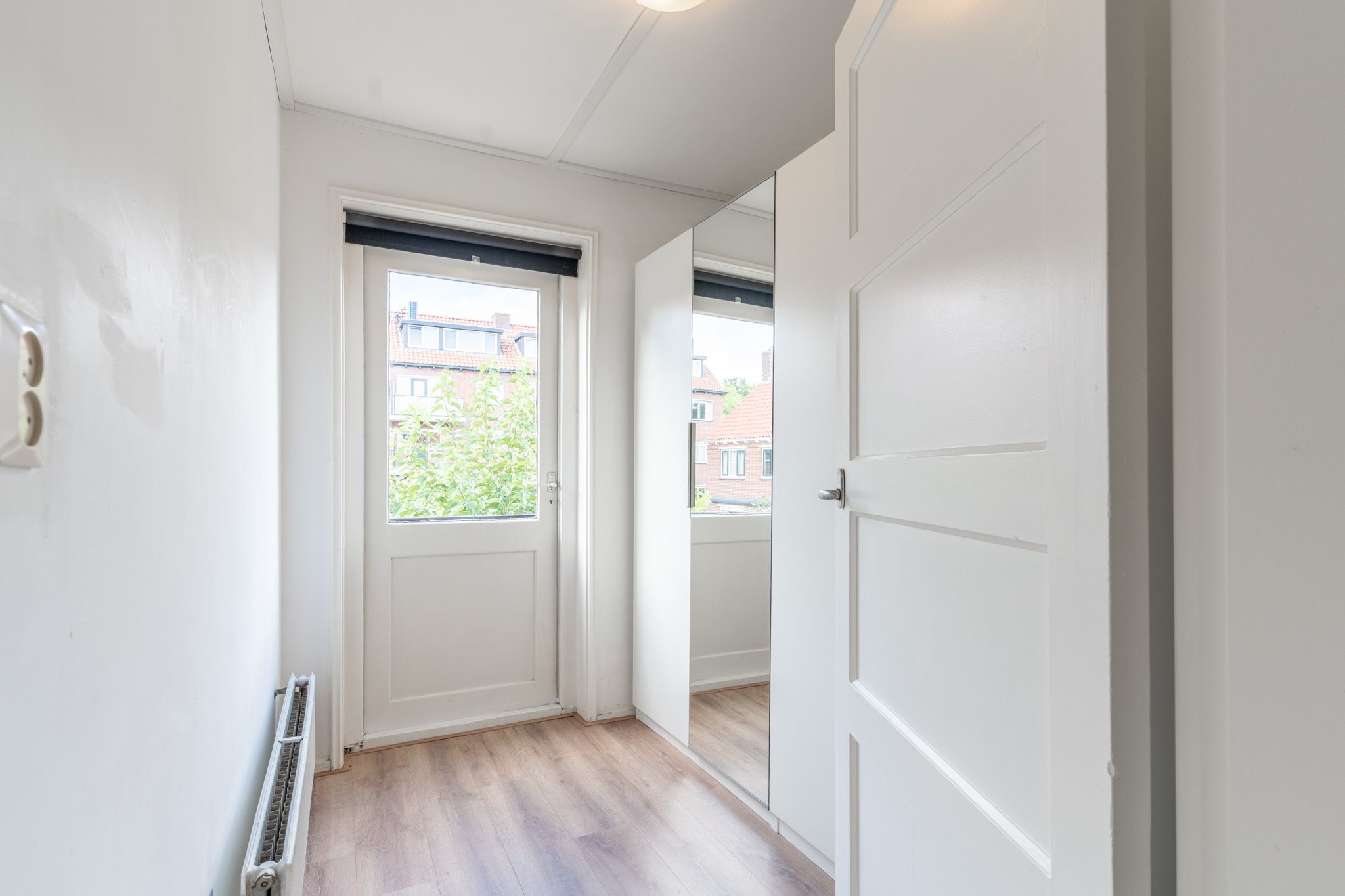 Photo 27 of Johan van Oldenbarneveltstraat 1