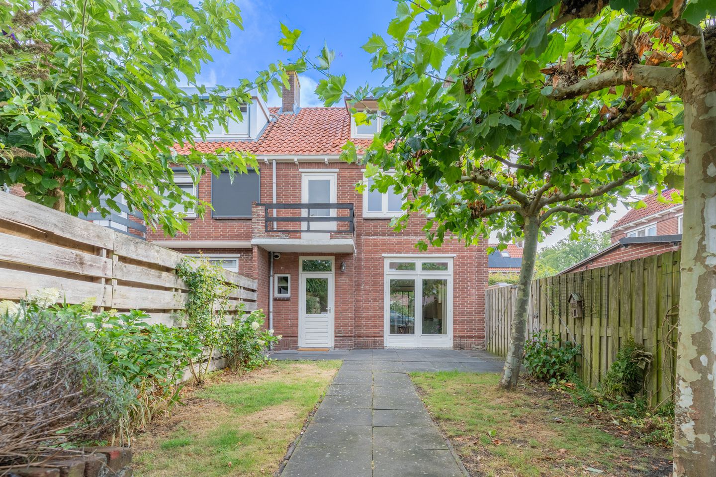Photo 44 of Johan van Oldenbarneveltstraat 1