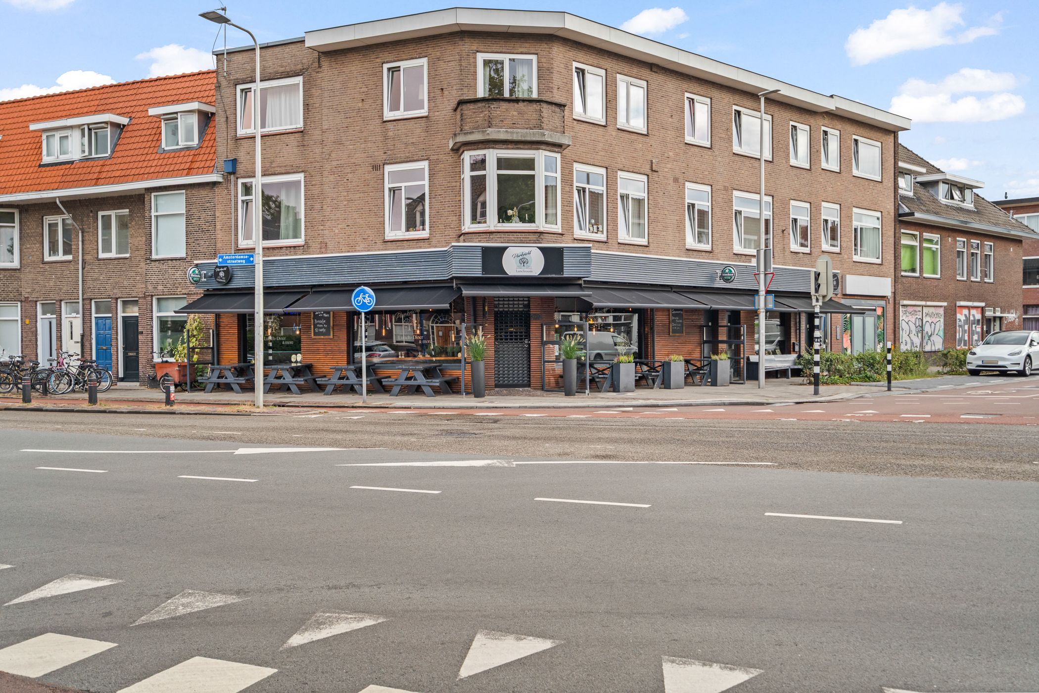 Foto 36 van Julianaparklaan 1-E