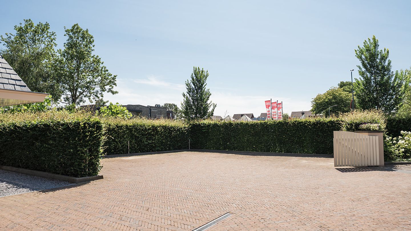 View photo 5 of Eendrachtstraat 44