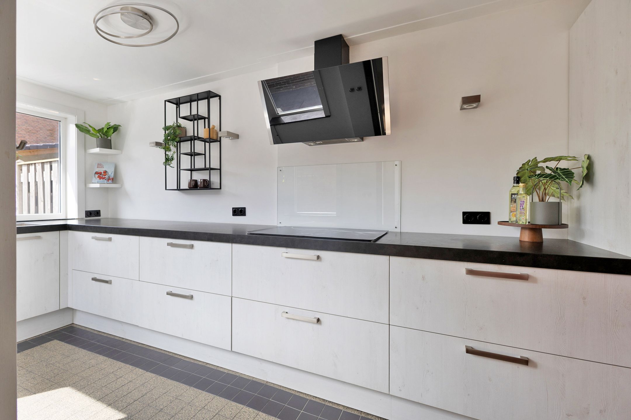 Photo 15 of Leeuwerikstraat 75
