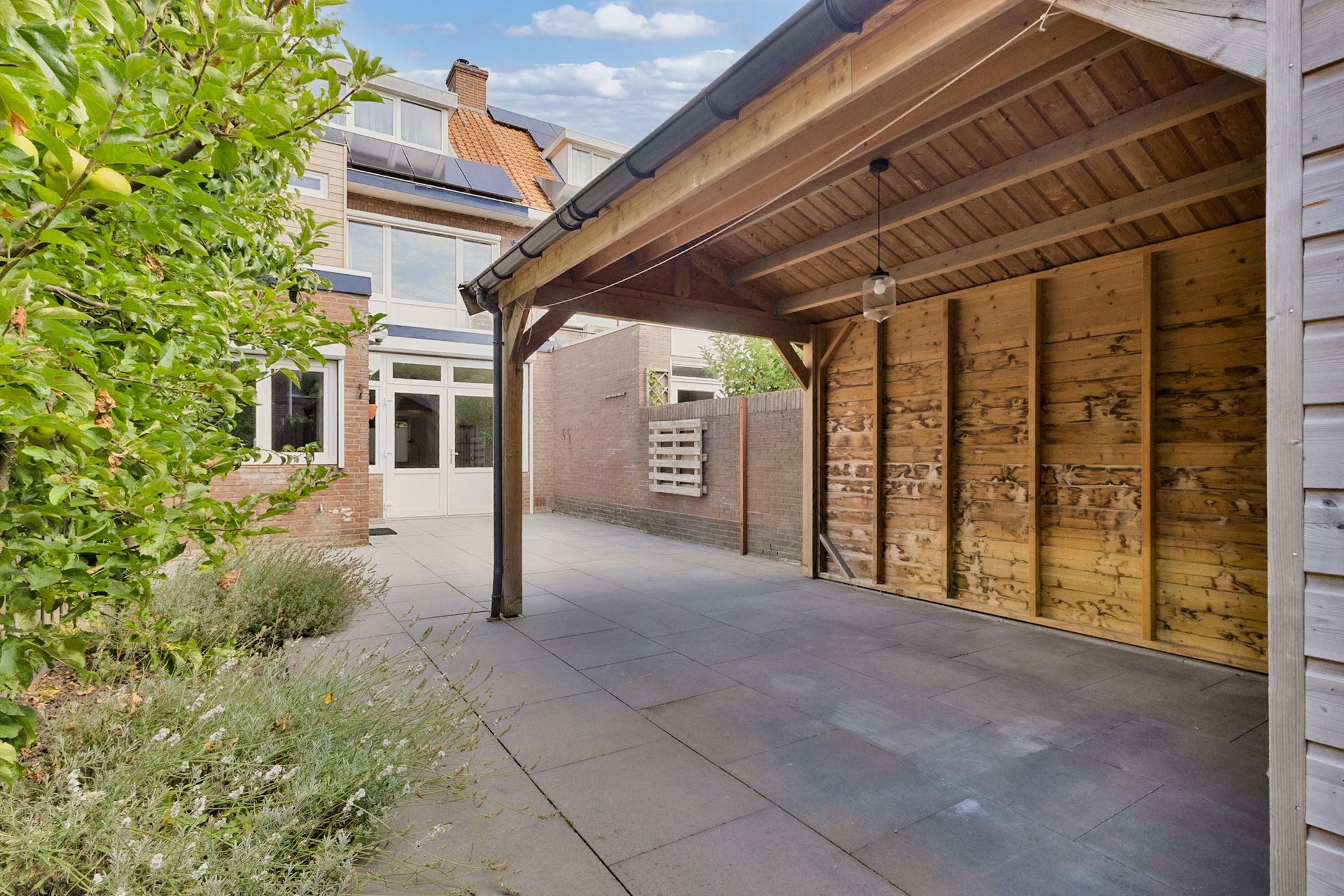 Photo 21 of Leeuwerikstraat 75