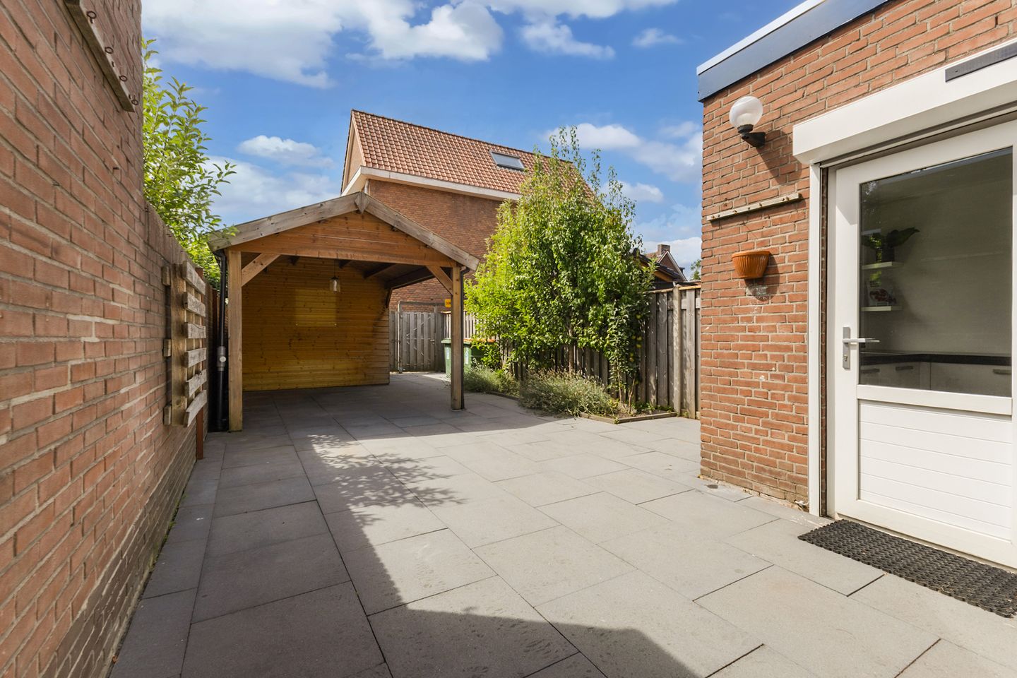 Photo 19 of Leeuwerikstraat 75