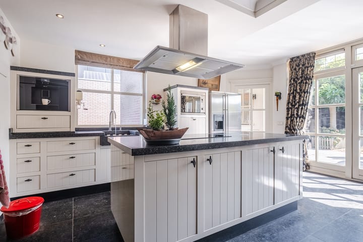 Hoekwoning te koop: Weegbree 38, Geldrop