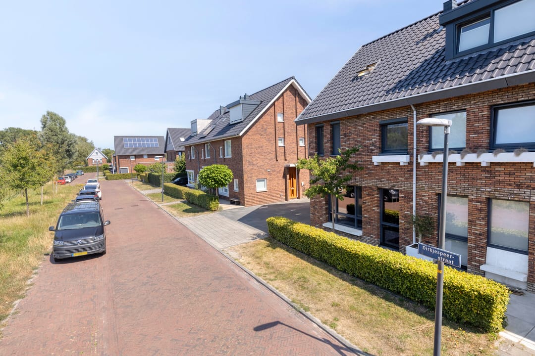 Photo 11 of Dirkjespeerstraat 20
