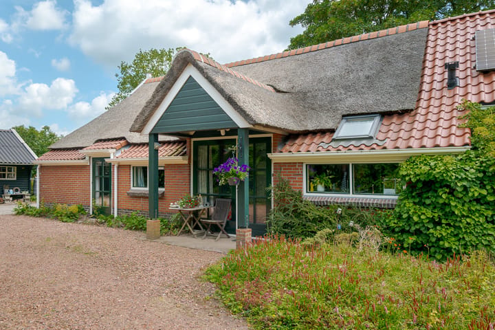 Vrijstaande woning te koop: Middenweg 1, Boerakker