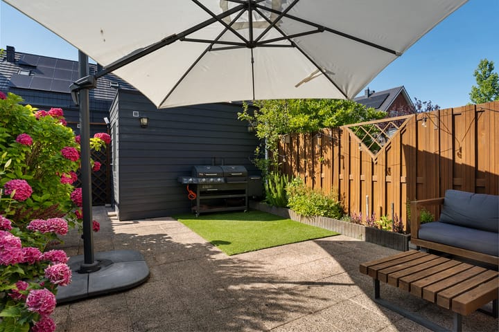 Tussenwoning te koop: Maasstroom 15, Zoetermeer