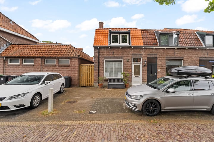 Hoekwoning te koop: Alexanderstraat 1, Capelle Aan Den Ijssel