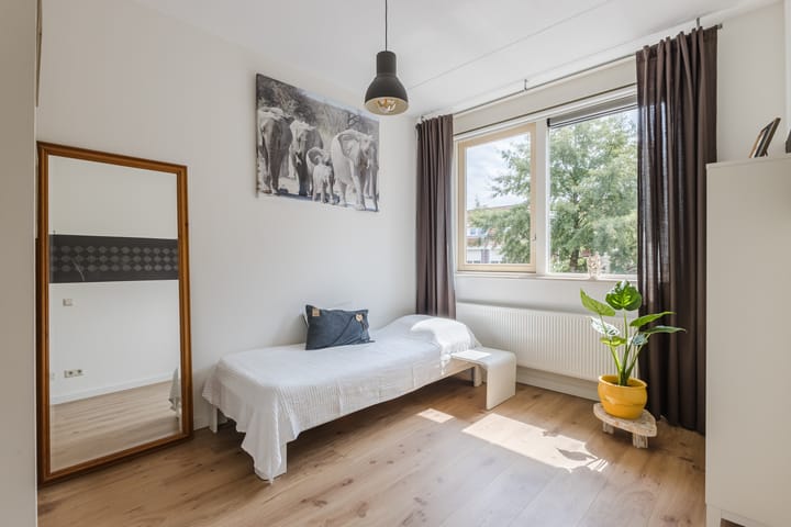 Tussenwoning te koop: Karperstraat 154, Aalsmeer