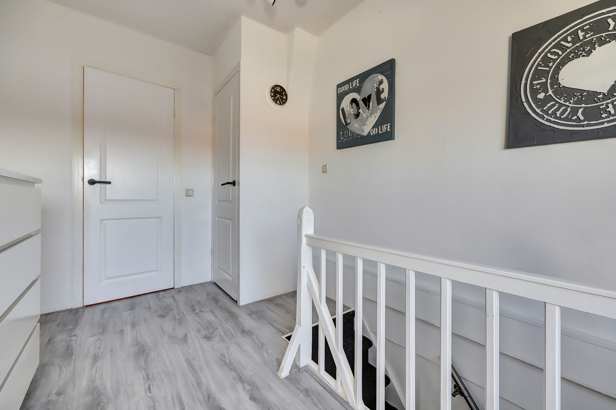 Photo 24 of Burgemeester van Esstraat 144