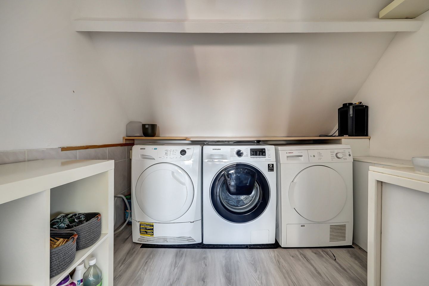 Photo 29 of Burgemeester van Esstraat 144