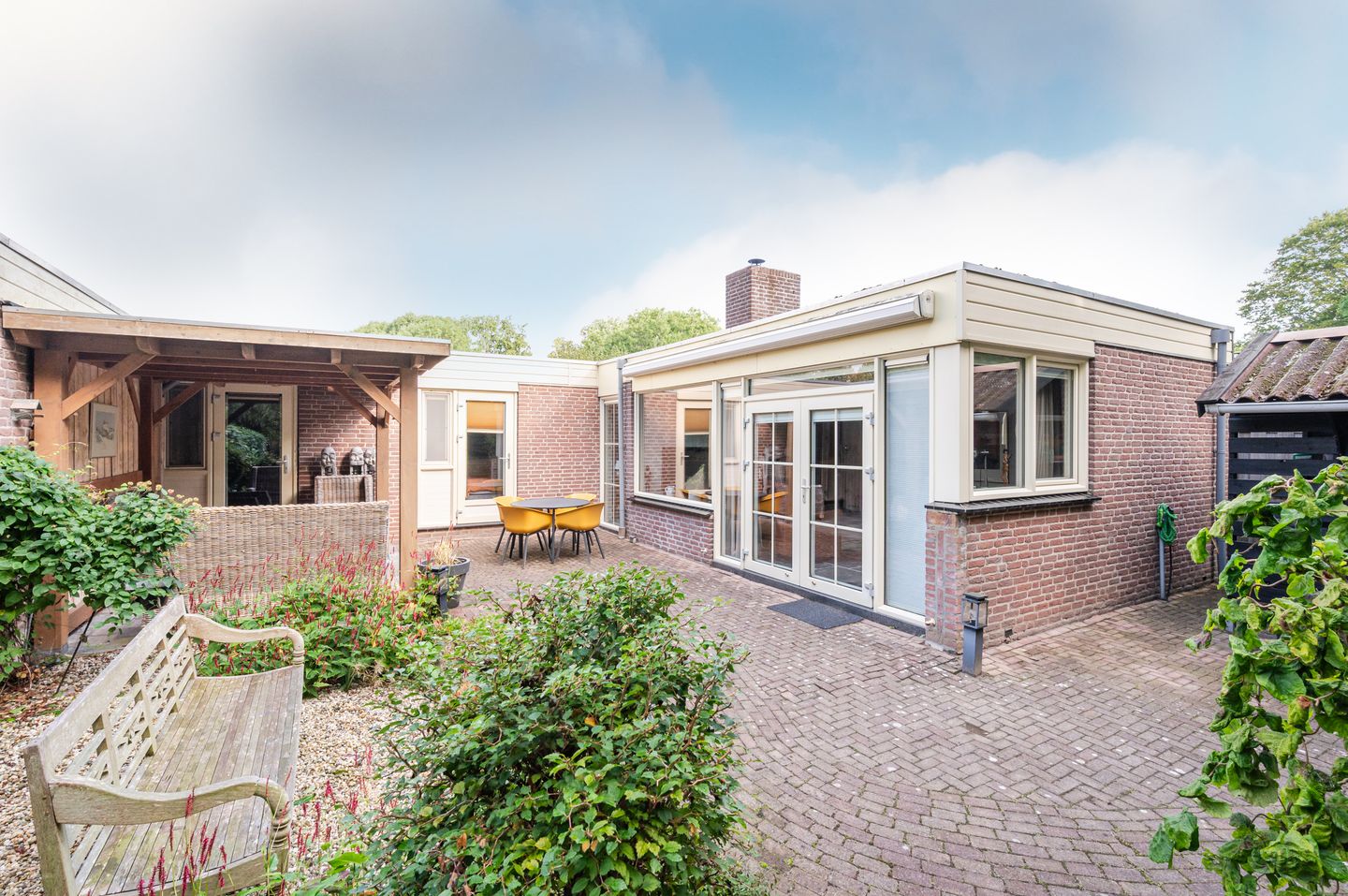Foto 4 van Oostrandpark 67