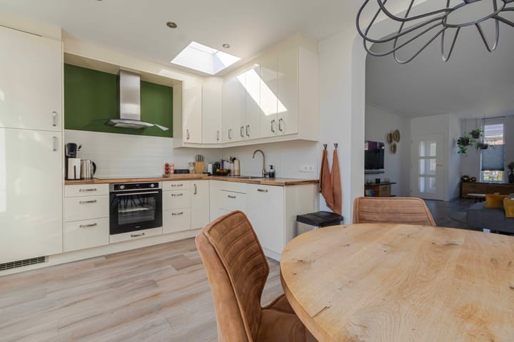 Tussenwoning te koop: Prins Clauslaan 15A, Bunde
