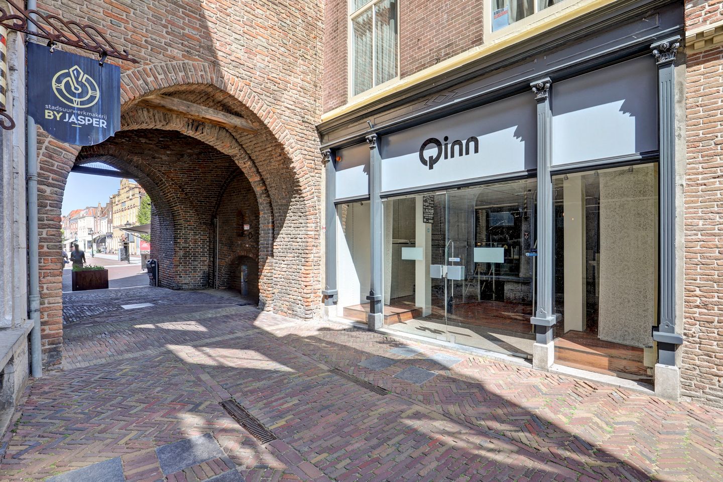 View photo 1 of Binnenpoort 4
