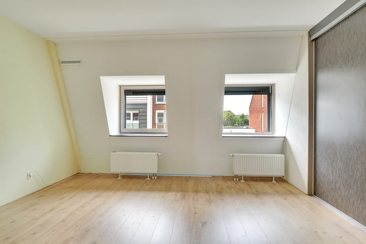 Tussenwoning te koop: Bundelzwam 75, Vleuten