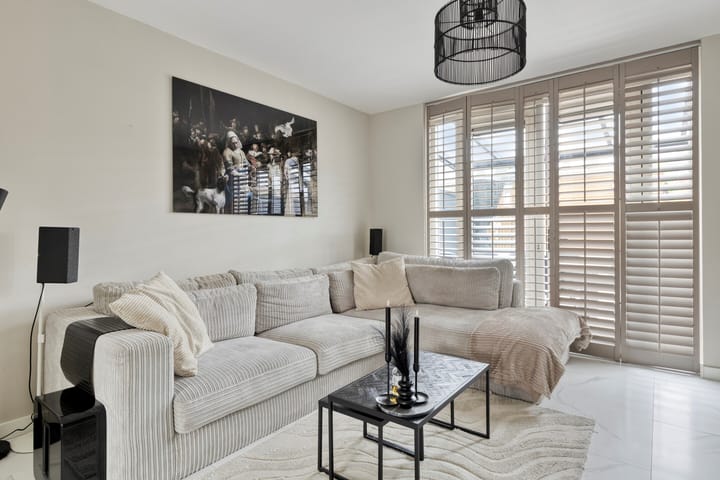 Tussenwoning te koop: Isisstraat 7, Almere