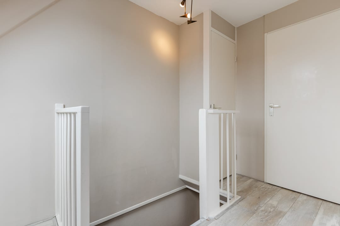 Photo 41 of Schoorldamstraat 18