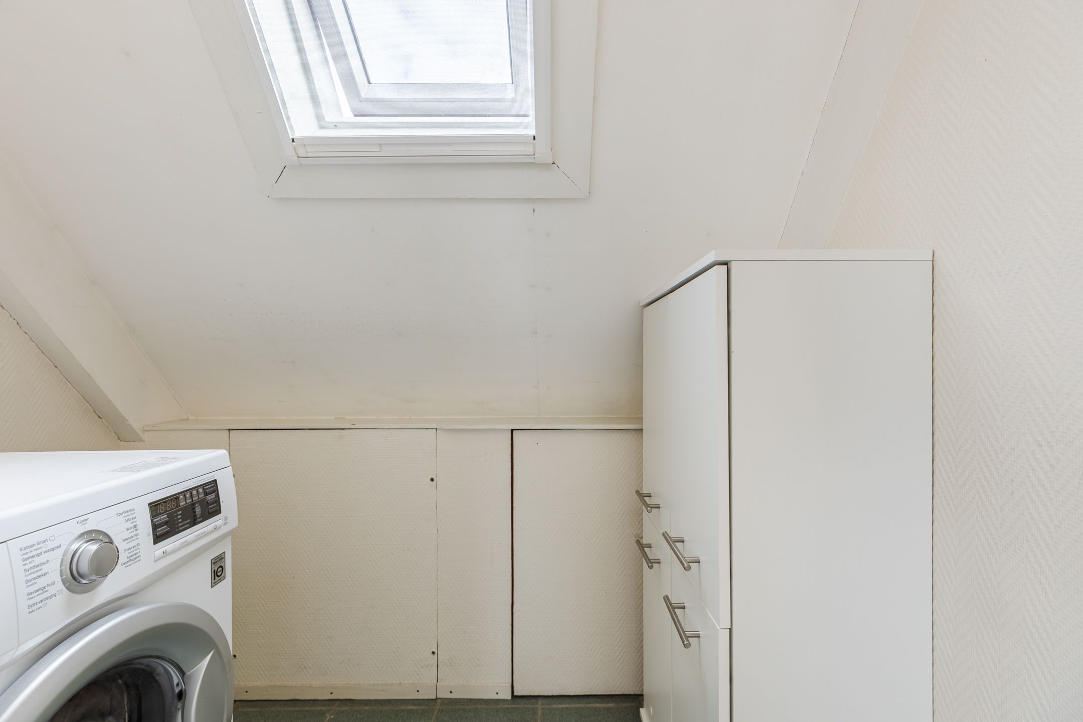 Photo 39 of Schoorldamstraat 18