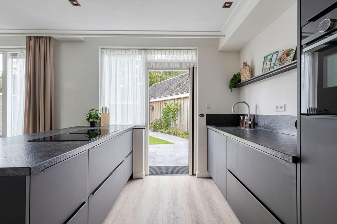 Photo 7 of Dorpstraat 10