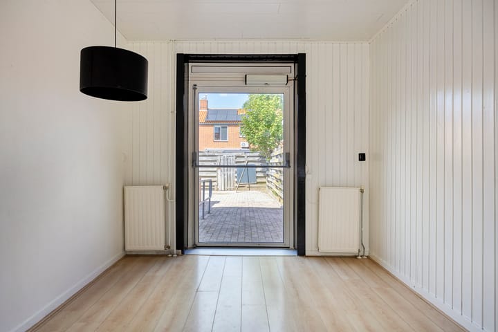 Tussenwoning te koop: Jacob van Ruysdaelstraat 9, Hoogezand