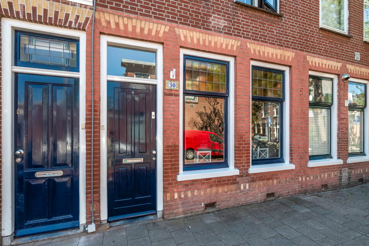 Tussenwoning te koop: Oost Indiëstraat 30, Haarlem