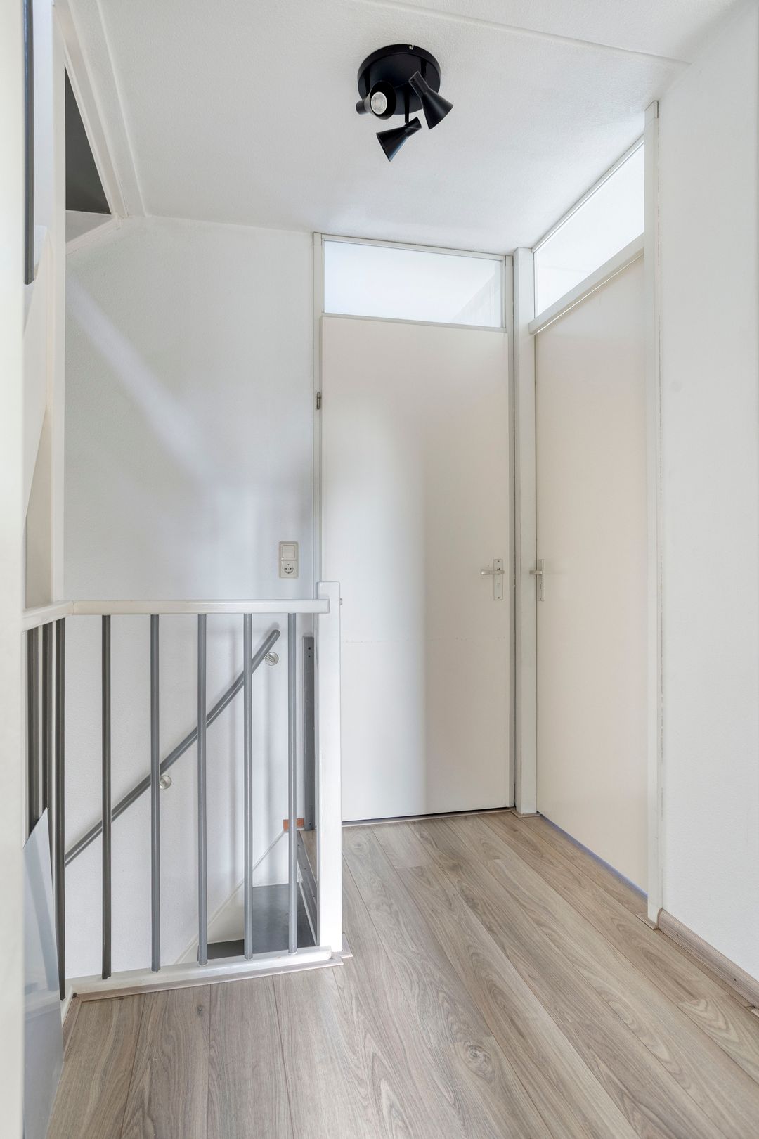 Photo 16 of Canisvlietstraat 31