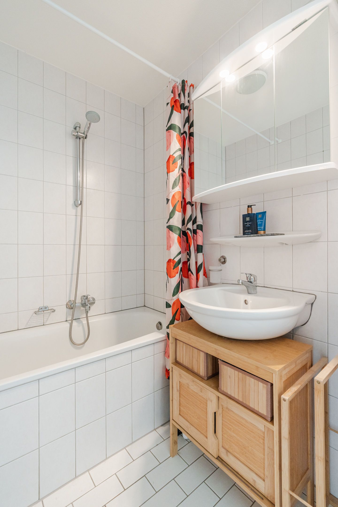 Photo 29 of Laarstraat 15-A