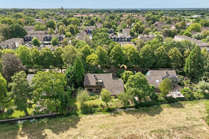 Vrijstaande woning te koop: Hoefijzer 70, Loenen Aan De Vecht