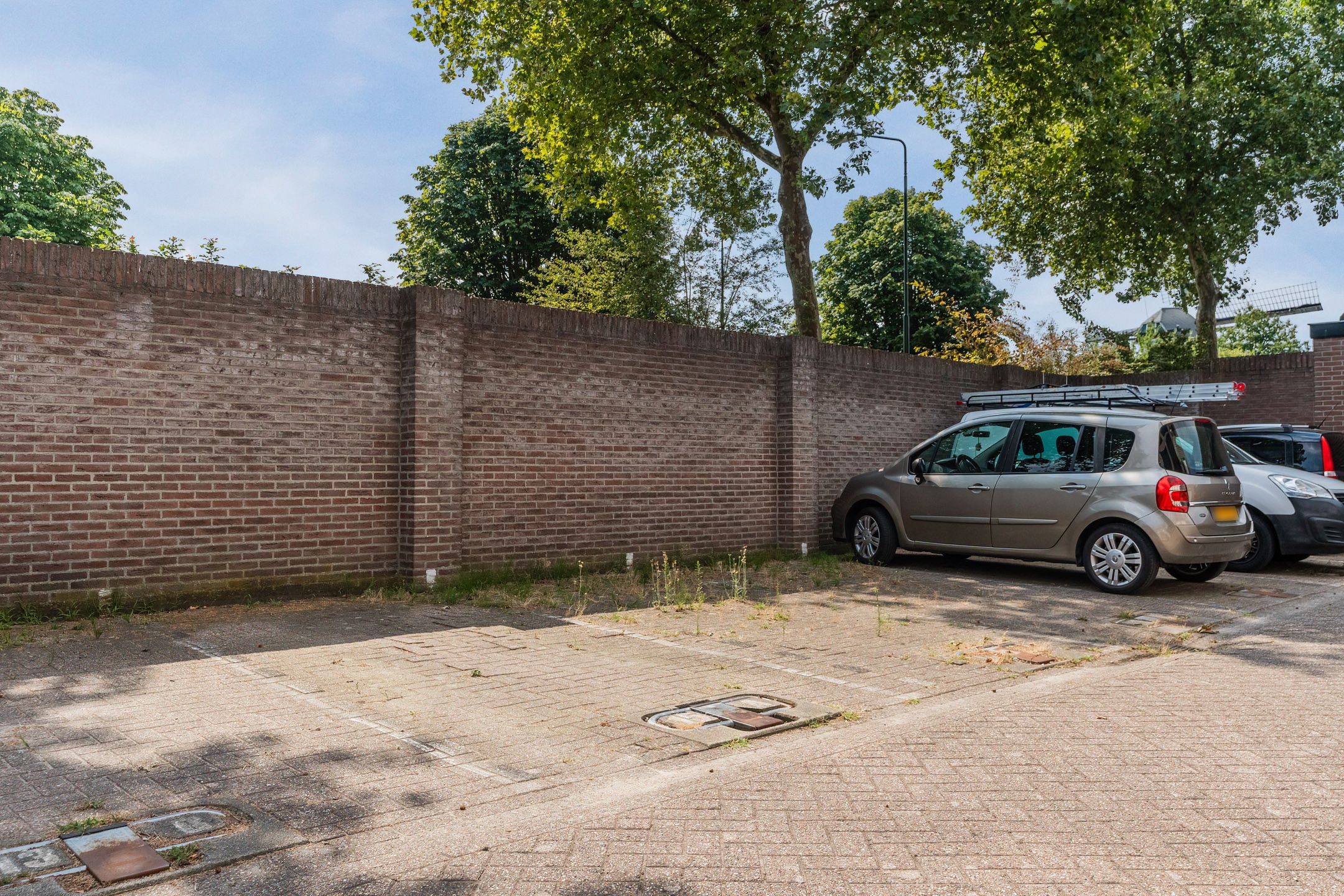 Photo 39 of Laarstraat 15-A