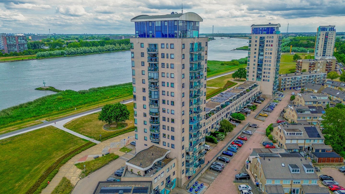 Foto 1 van Maasboulevard 44-P