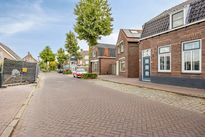Foto 3 van Abdis van Thornstraat 22