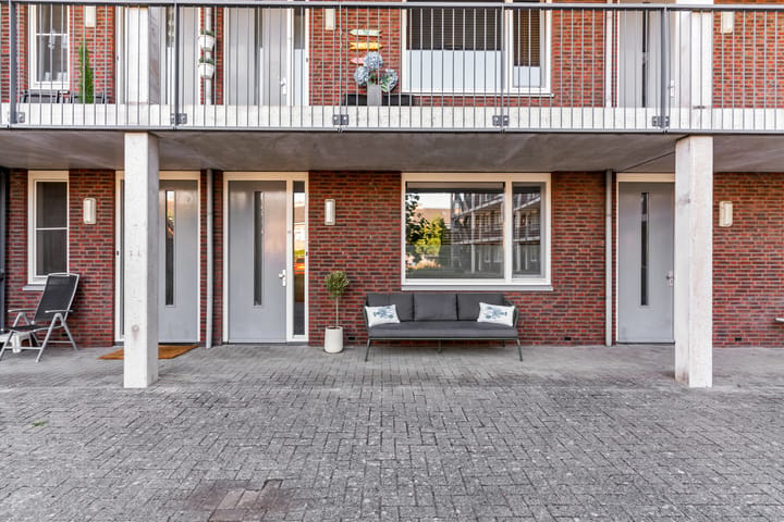 Appartement te koop: Tolstraat 80, Alphen Aan Den Rijn