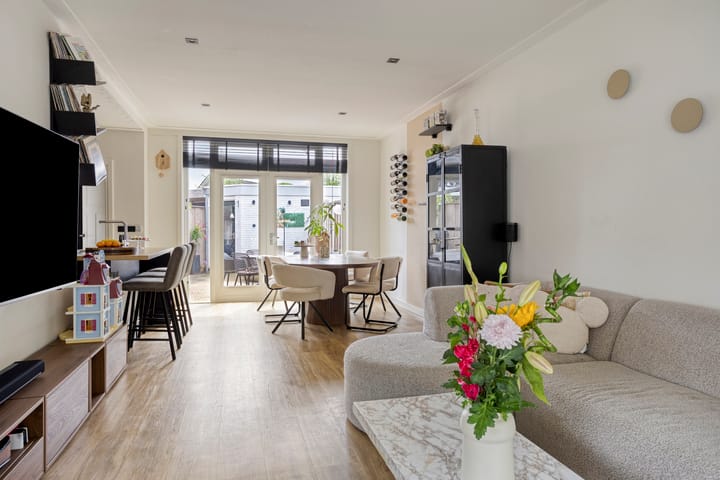 Twee-onder-één-kap te koop: Zonstraat 43, Hengelo