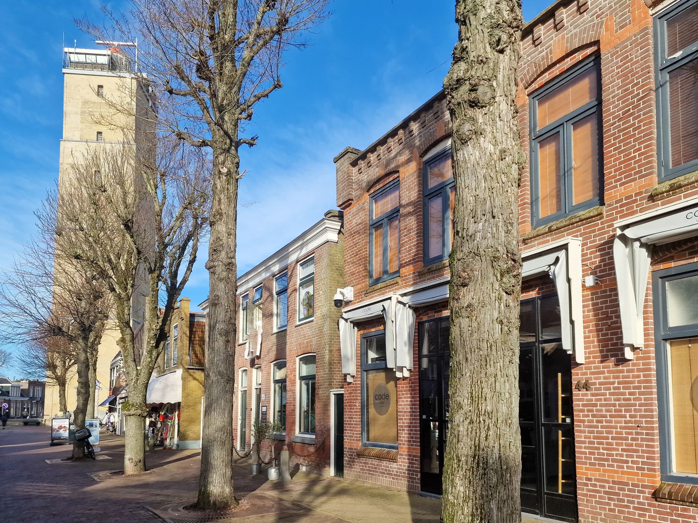 View photo 2 of Torenstraat 44