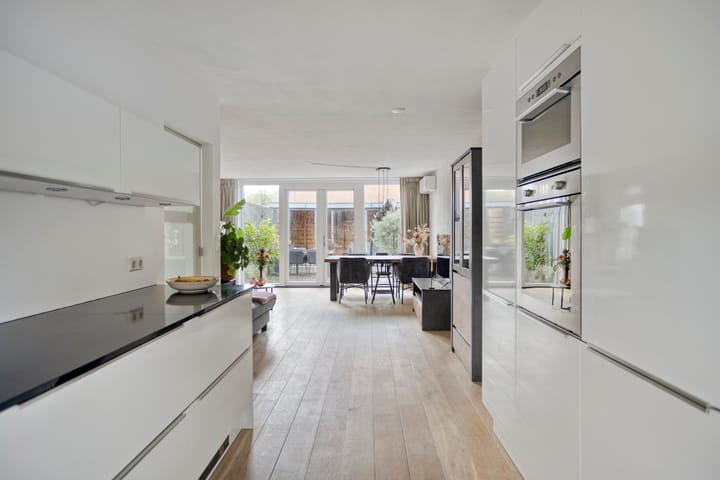 Hoekwoning te koop: Mérenguestraat 18, Purmerend