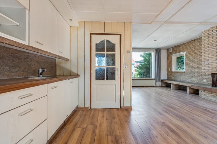 Twee-onder-één-kap te koop: Dorpsstraat 234, Wormer