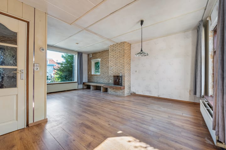 Twee-onder-één-kap te koop: Dorpsstraat 234, Wormer
