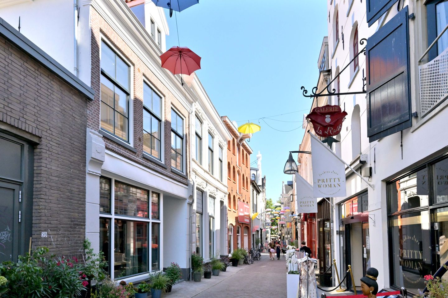 Photo 14 of Grote Overstraat 43-B