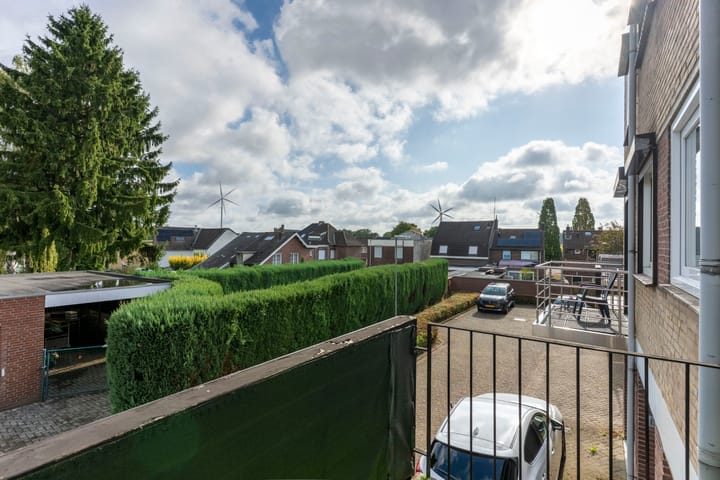 Tussenwoning te koop: Seringenstraat 10, Bocholtz