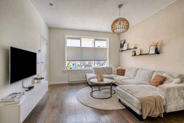 Hoekwoning te koop: Willem de Zwijgerstraat 13A, Kampen