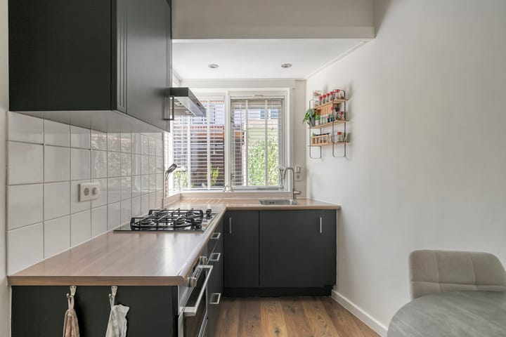 Hoekwoning te koop: Willem de Zwijgerstraat 13A, Kampen