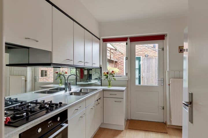 Hoekwoning te koop: Leliestraat 62, Oldenzaal