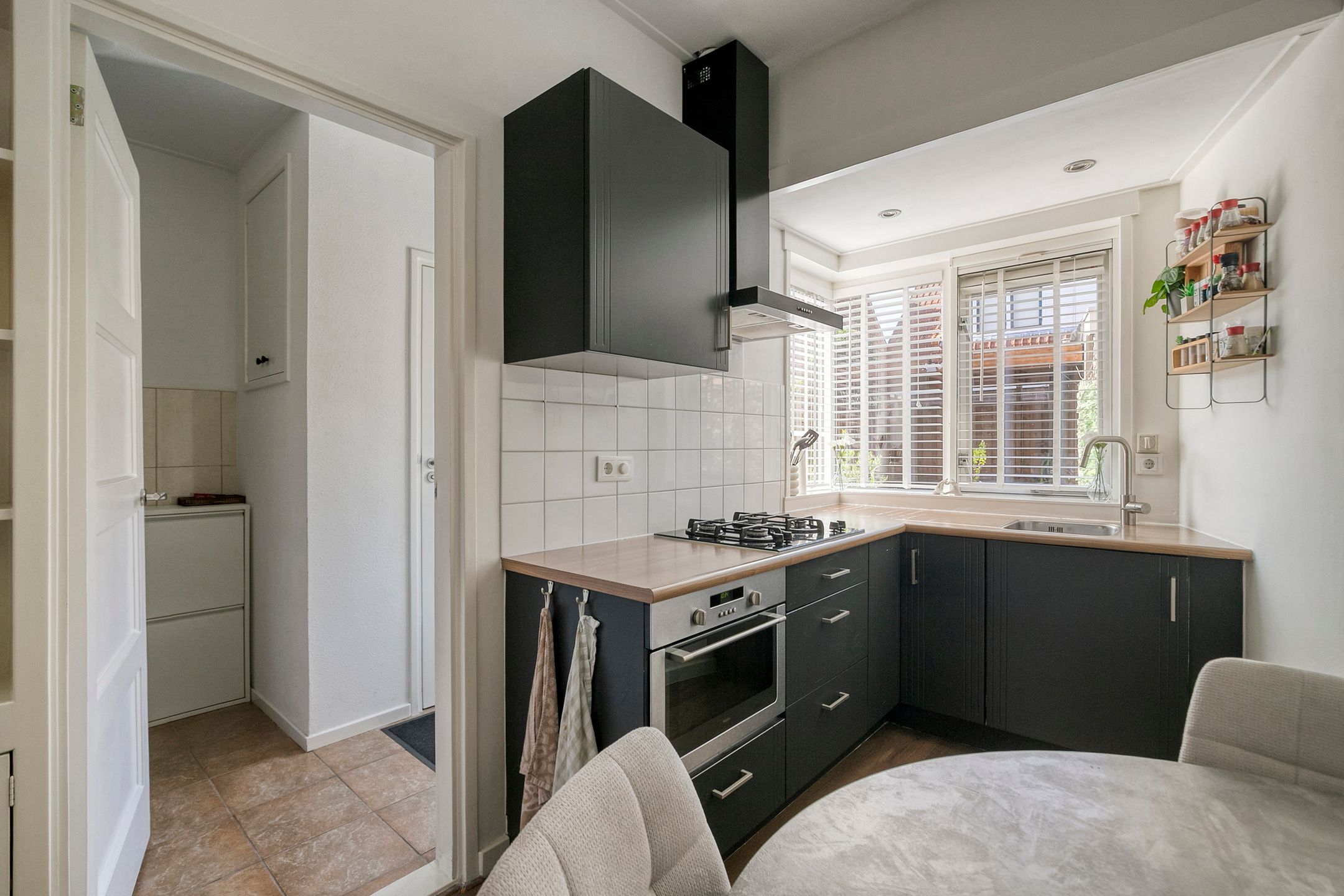 Photo 15 of Willem de Zwijgerstraat 13-A