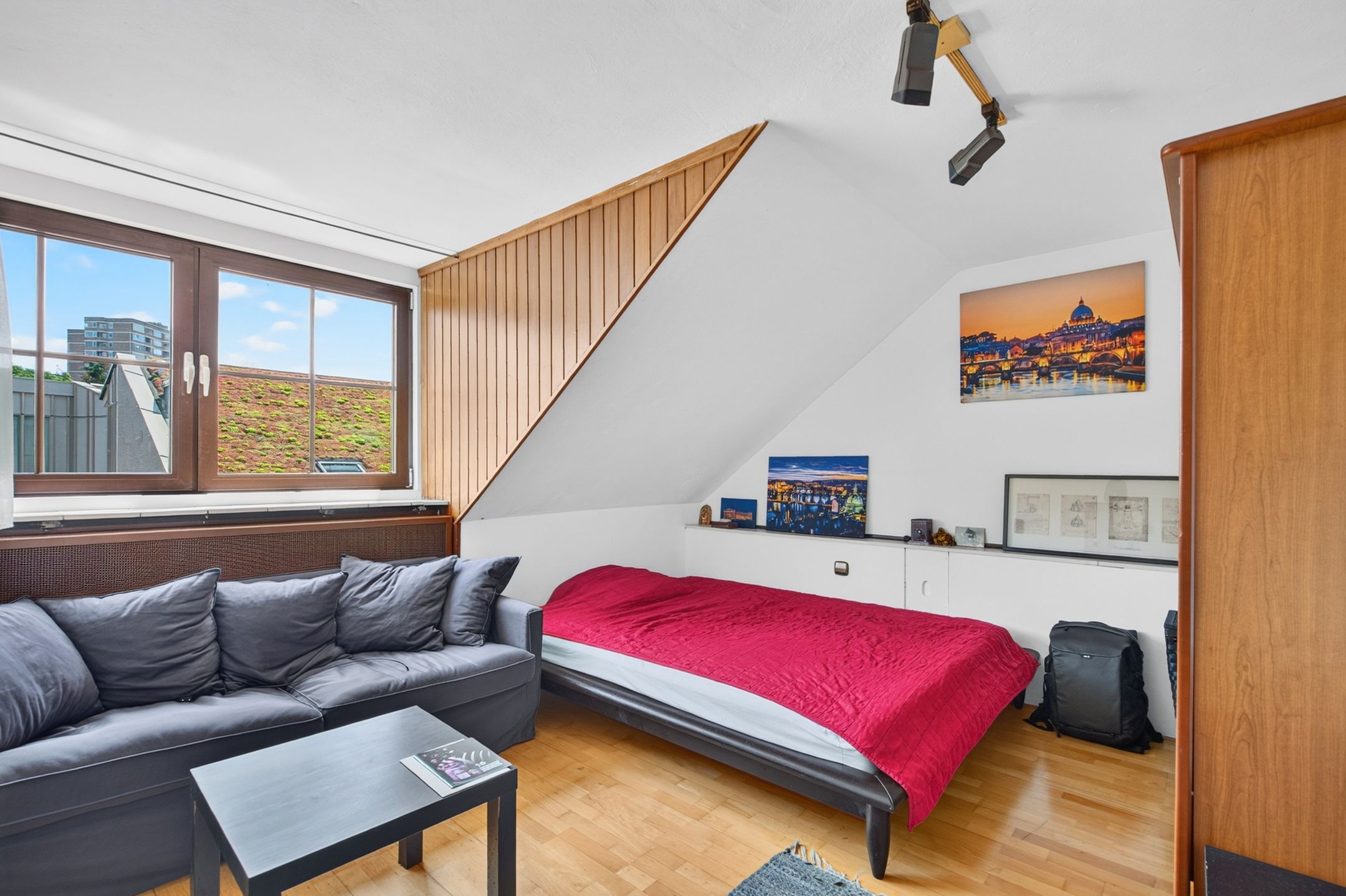Photo 36 of Willem de Bruynstraat 10
