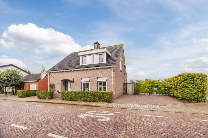 Vrijstaande woning te koop: Oude Kerkstraat 23A, Standdaarbuiten
