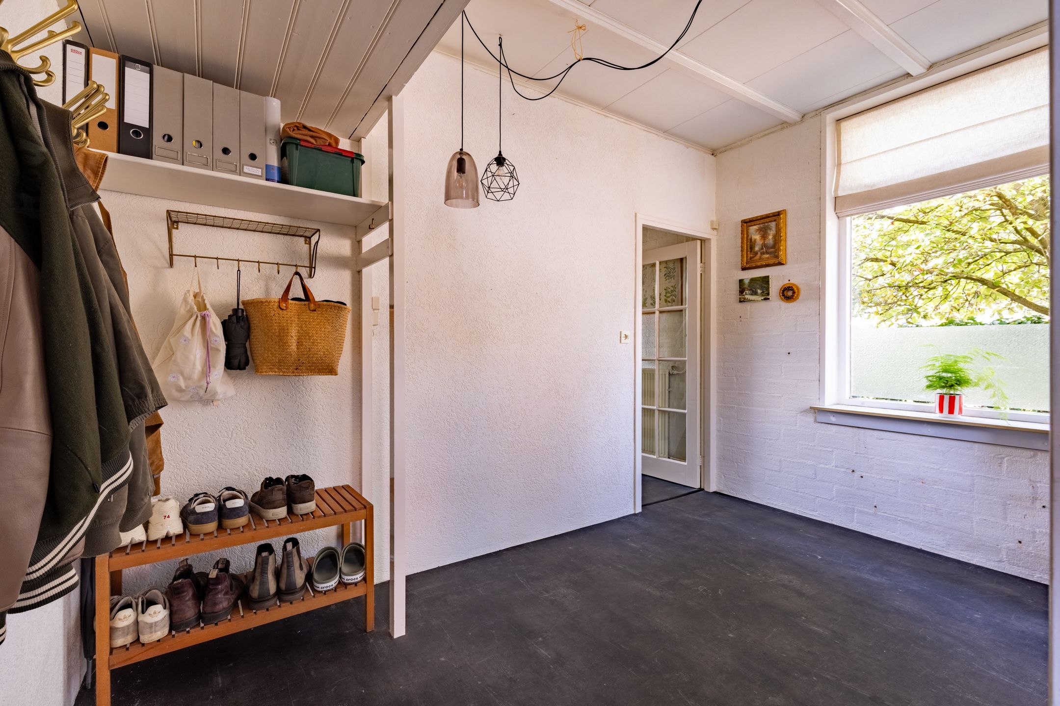 Photo 6 of Burgemeester van der Borchstraat 18