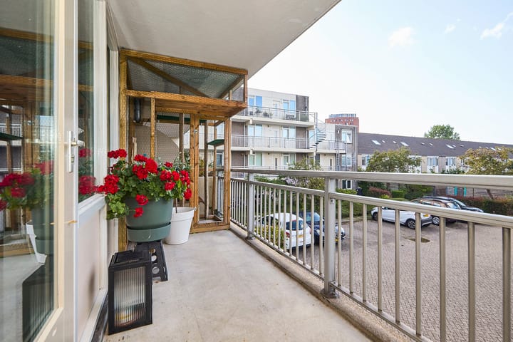 Appartement te koop: Spaarndamseweg 764, Haarlem