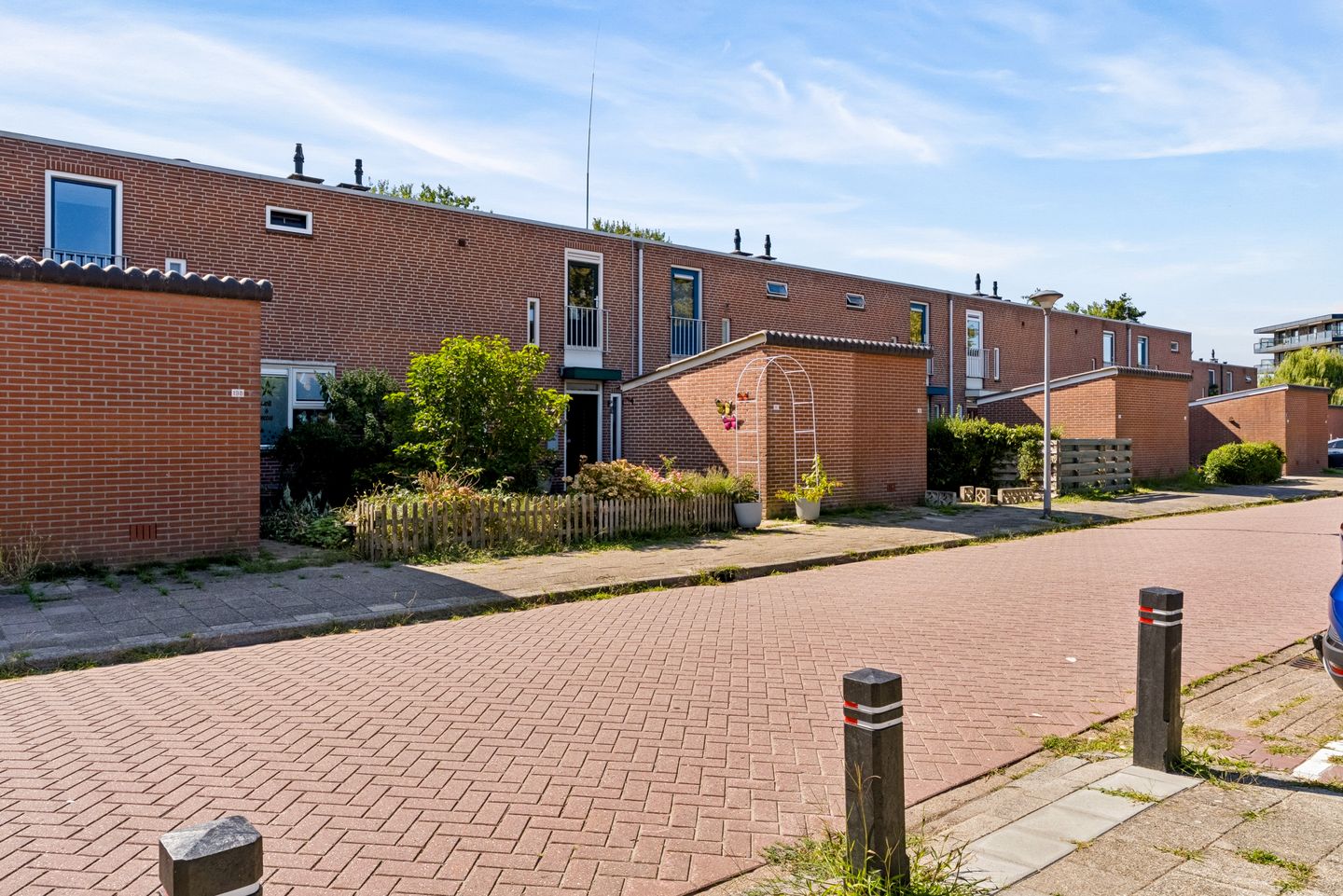 Photo 44 of Leemwierde 197